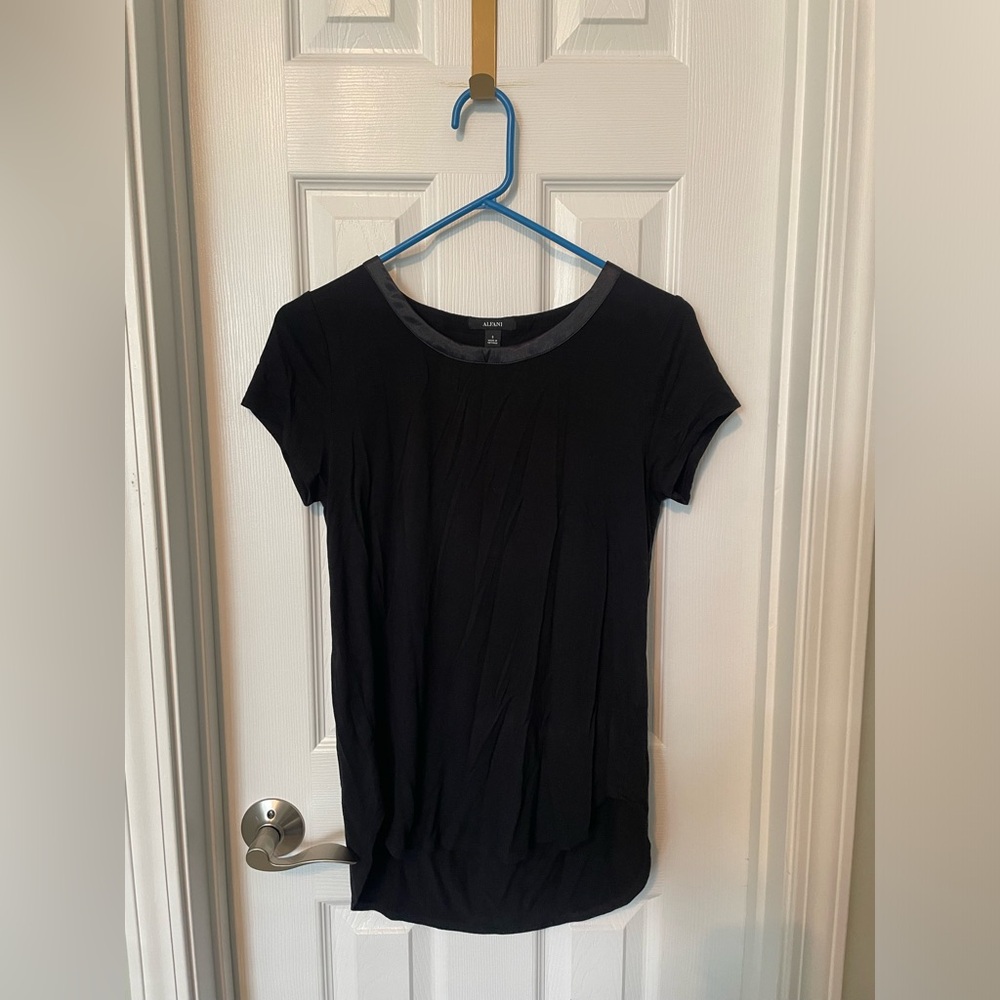 Alfani Black Short Sleeve Women's Tee